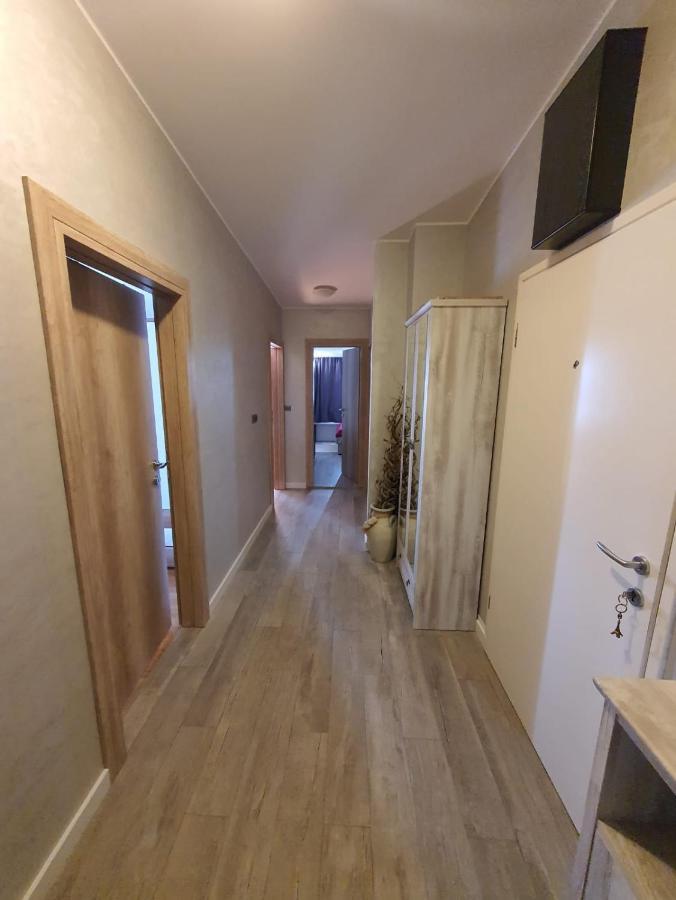 Apartment Sara Umag Luaran gambar