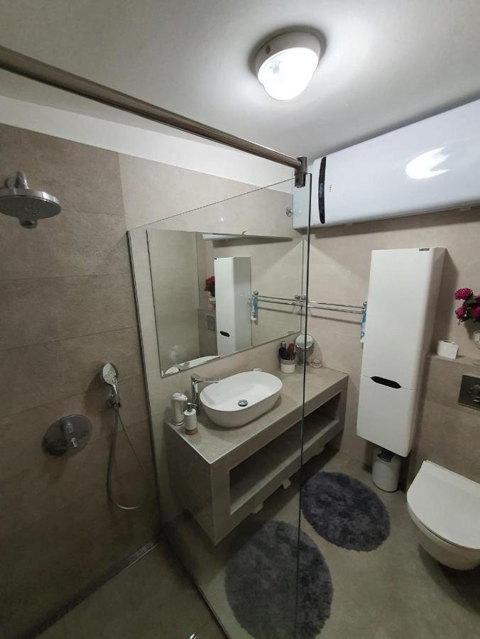 Apartment Sara Umag Luaran gambar