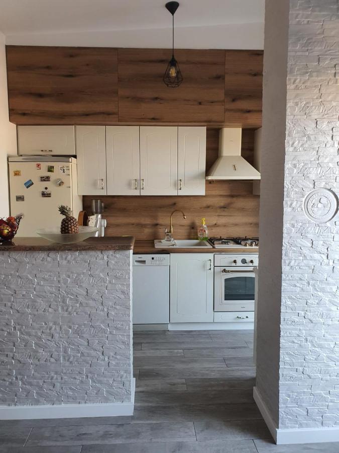 Apartment Sara Umag Luaran gambar