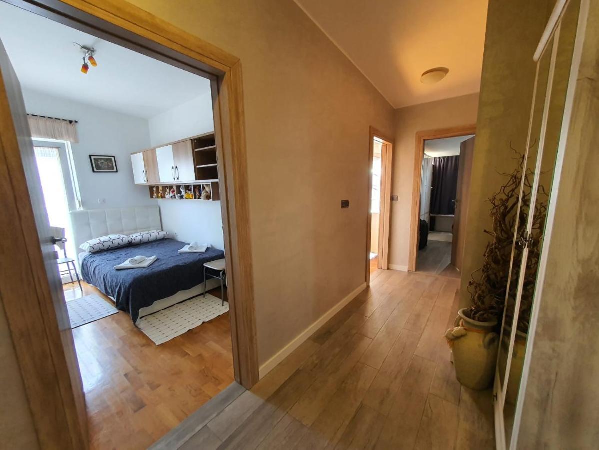 Apartment Sara Umag Luaran gambar